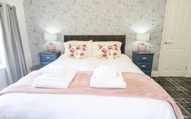 Holly Cottage