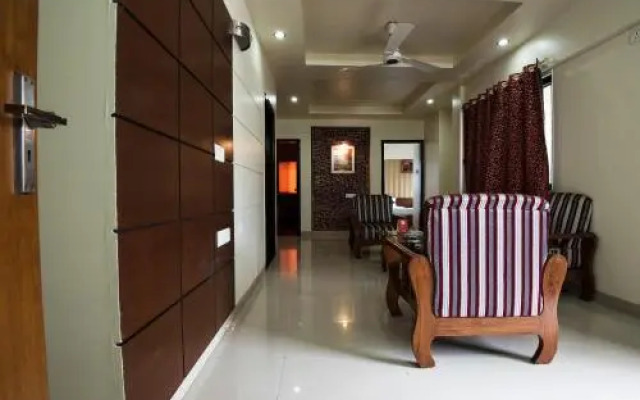 City Stay Hotel by Oyo