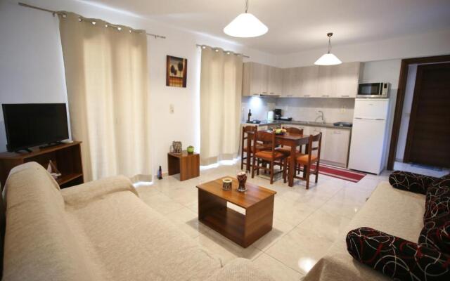 Cozy apartment in city's suburbs 1