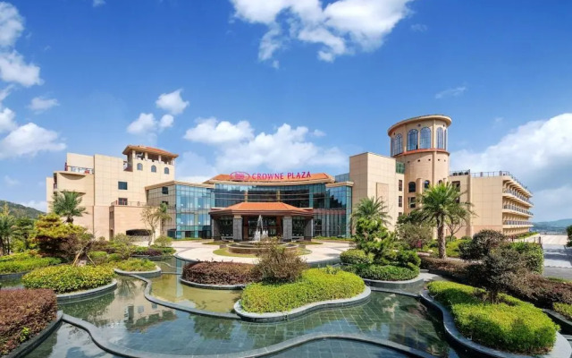 Crowne Plaza Zhoushan Seaview, an IHG Hotel