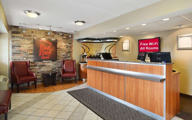 Red Roof Inn Louisville East - Hurstbourne