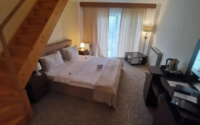 Atrium Mountain View