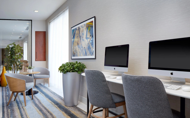 Holiday Inn & Suites Montreal Airport by IHG