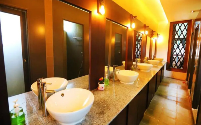 Little Hpa An Hostel