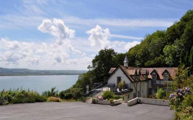 The Old Stables Aberdyfi apartment 6