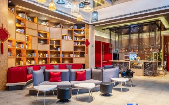 Boyin Select Hotel (Jiaxing XiuZhou Park Wanda Plaza Branch)