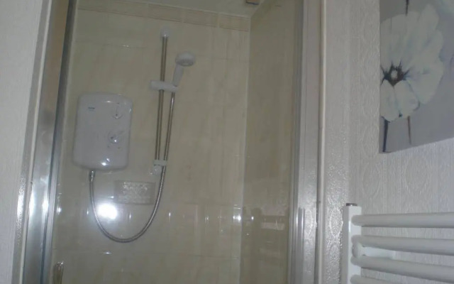 Tay Villa Bed And Breakfast