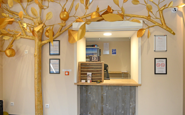 Logis Hotel Yseria - Historical Center