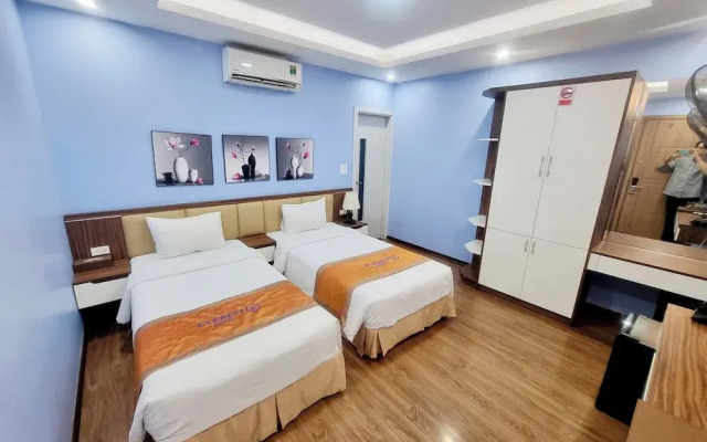 Everest Hotel