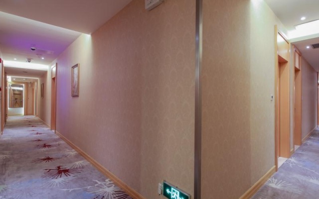 GreenTree Alliance Hotel Shenzhen Futian District Xiangmi Lake Xiangmei Mountain Metro Station – Hotel Rooms – Shenzhen