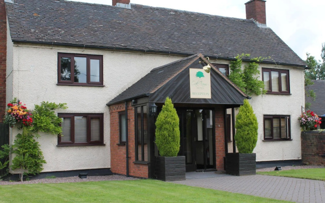 Oak Farm Hotel