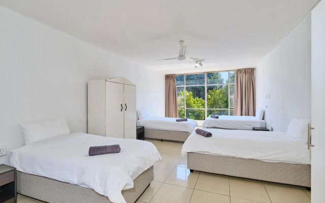 Inn & Out Sandton Park