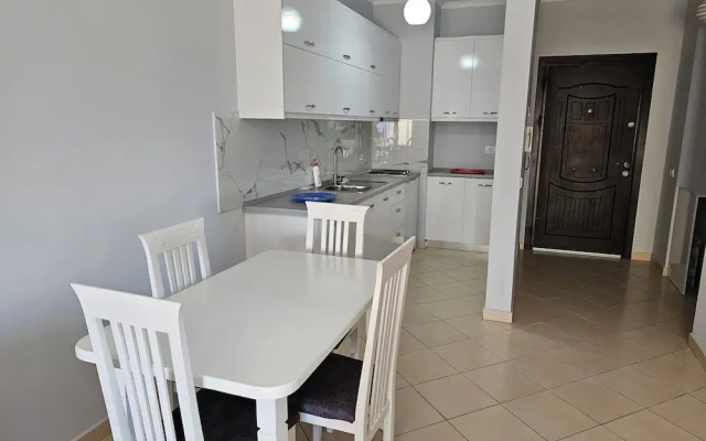 Sea View 1-bed Apartment in Vlore