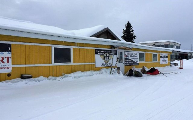 Iditarod Trail Roadhouse - Hostel