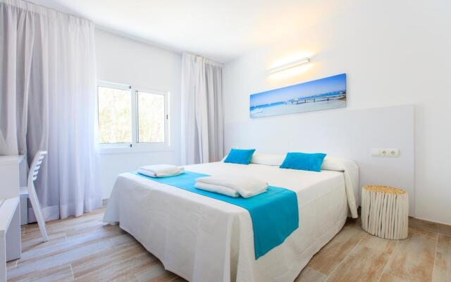 Pinos Playa Suites