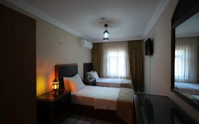 Lost town Inn Hotel