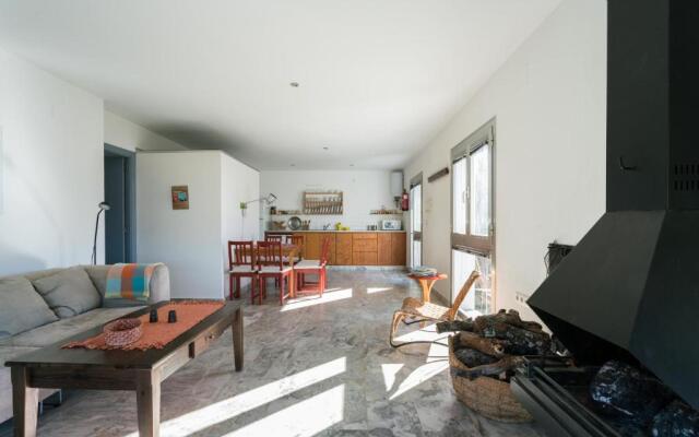 Casa de las Letrinas Baja