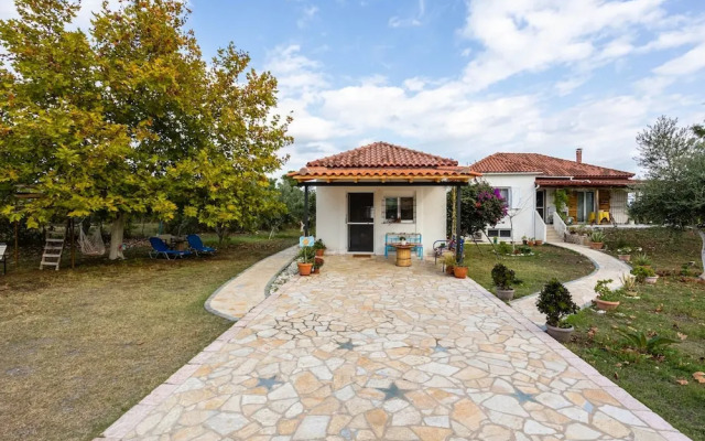 Petalidi Sunny Home Two