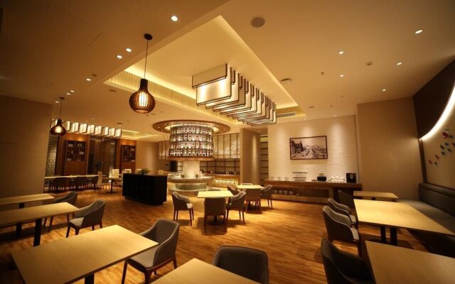 Jinjiang Metropolo Shanghai Hongqiao Hub NECC Hotel