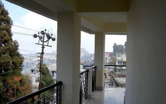 Goroomgo Broadway Annexe Darjeeling
