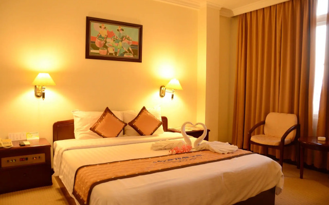 Saigontourane Hotel