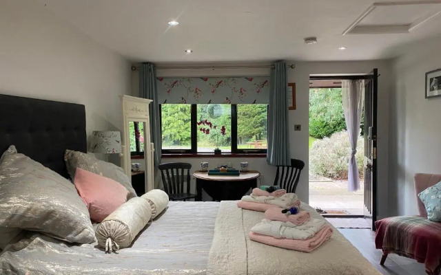 Pinewood Lodge