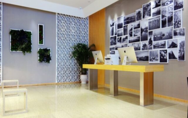 Atour Hotel (Nanjing Xuanwumen)