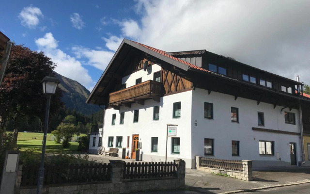 Pony-Ziegen-Hasen-Ranch Bichlbach