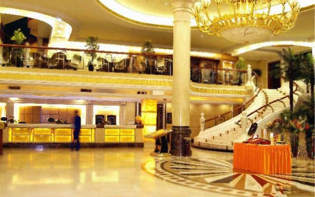 Golden Star Holiday Hotel