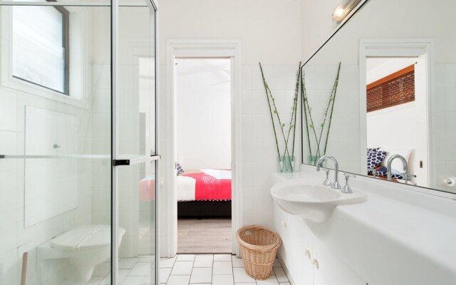 Sandy Point Road, 8, Sandy Bottoms