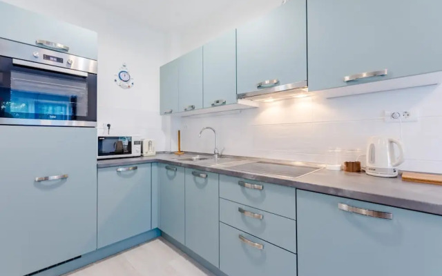 Apartment Karlo - Two Bedroom Apartment With Balcony