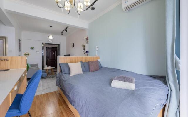 Locals Apartment House 03