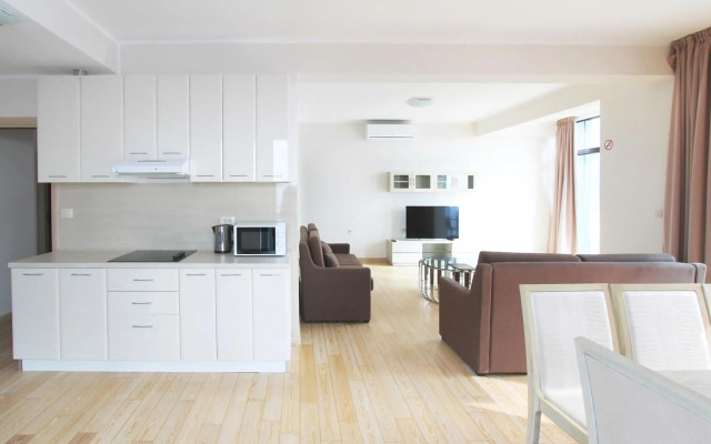 Apartments Aqua
