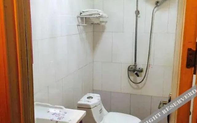 Yinghong Hotel