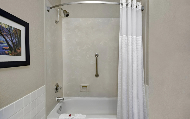 Travelodge by Wyndham Essington / Philadelphia Airport