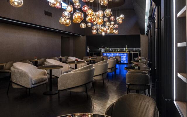 U-Visionary Roma Hotel