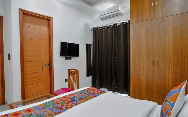 FabHotel F9 Noida Sector 56