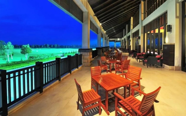 Zhuhai Jinwan Golf Hotel (Jinwan Huafa Shangdu Branch)