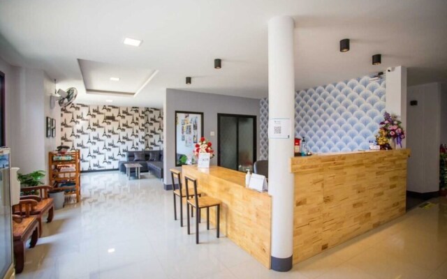 Nakarin Hotel