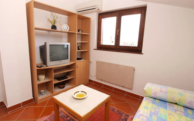 Apartment 297