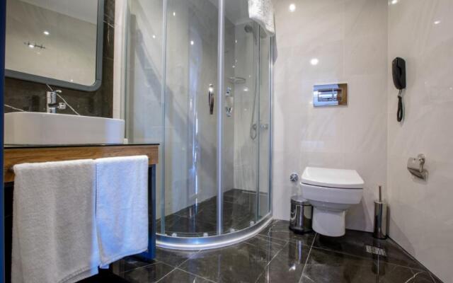 Kayhan City Hotel