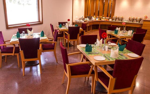 7 Apple Hotel Pimpri Pune