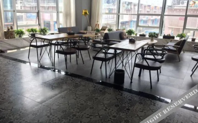 Yuezhuang Hotel