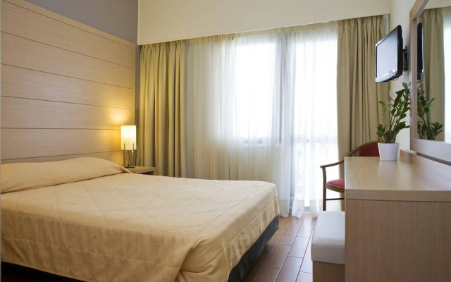 Parnon Hotel