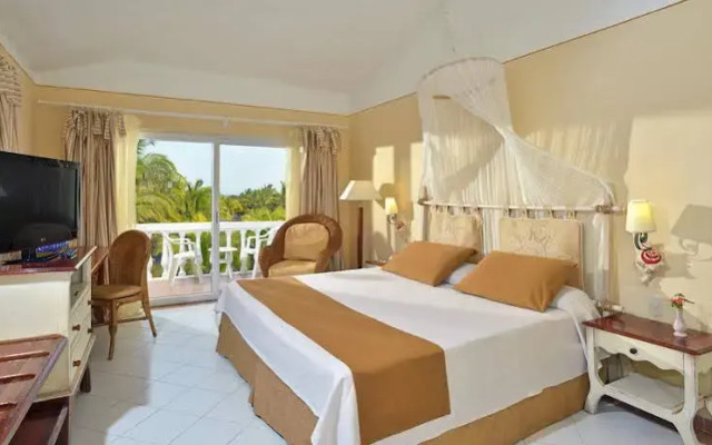 Melia Cayo Guillermo