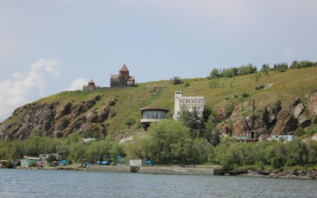 Sevan Writers House