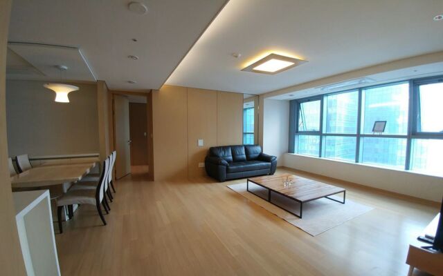 Busan Ocean Penthouse