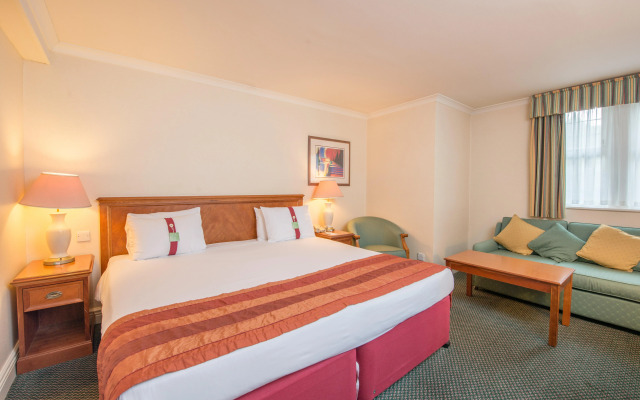 OYO Tong Park Hotel