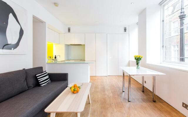 Oxford Circus Designer Apartment