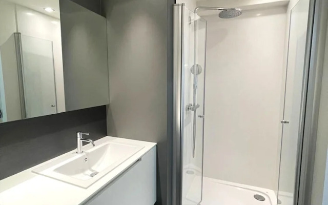 Apartment by Epernay Square With Sea View